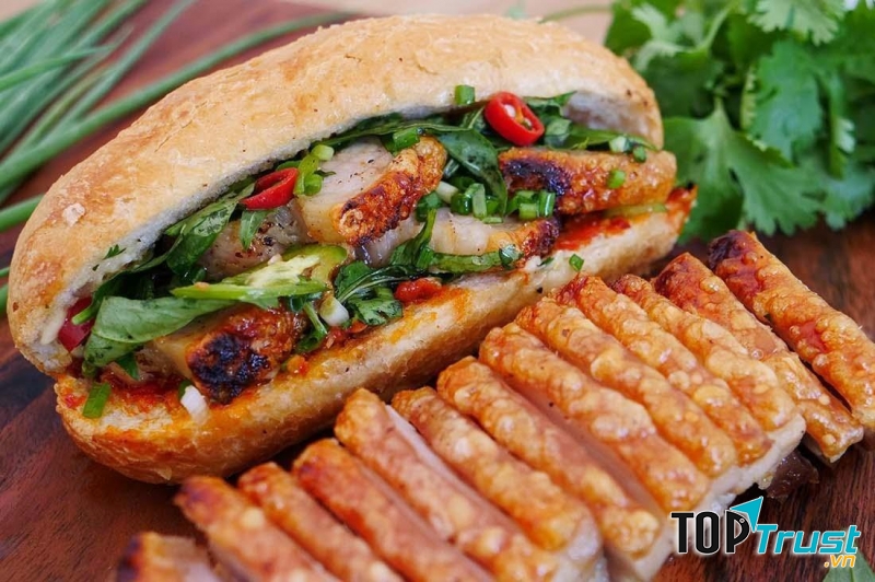 Bánh mì thịt heo quay