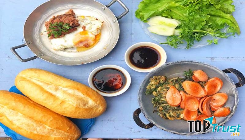 Bánh mì trứng Nguyễn Đức Cảnh