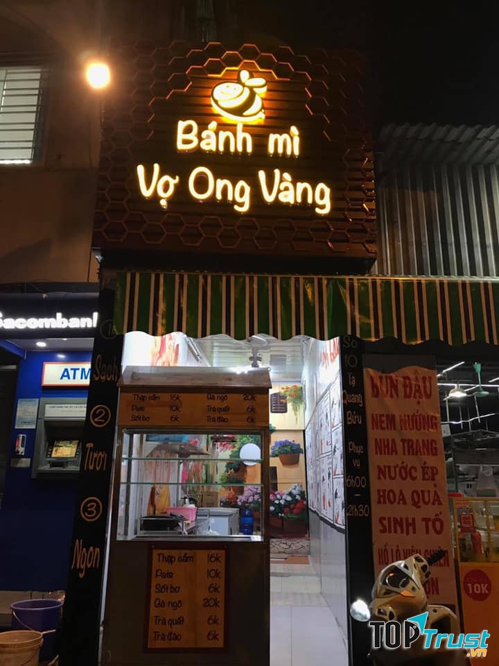 Bánh Mì Vợ Ong Vàng