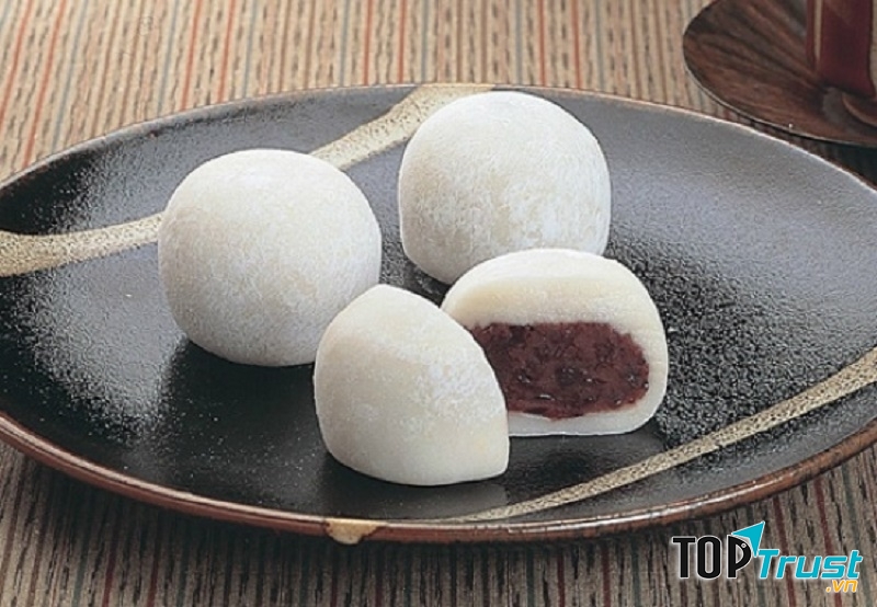 Bánh mochi phong cách Nhật Bản.