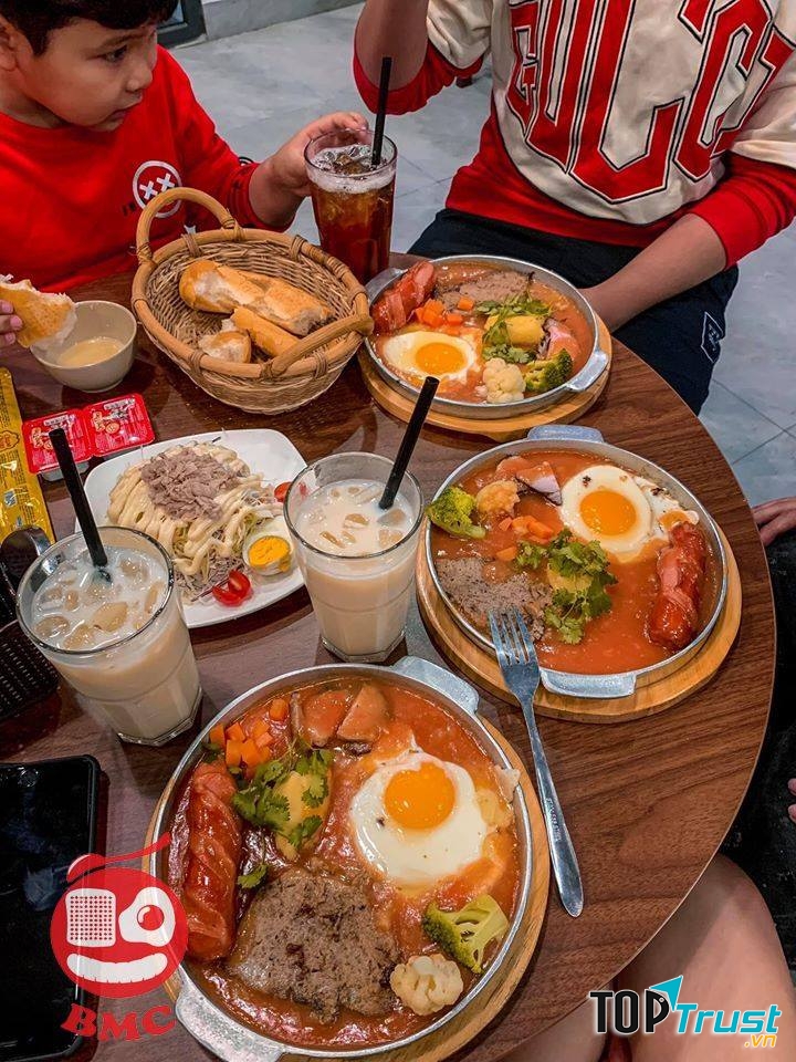 Bánh Mỳ Chảo - Cột Điện Quán