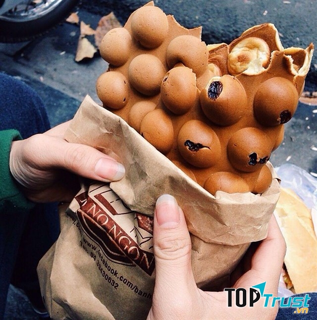 Bánh trứng gà non thêm nho khô