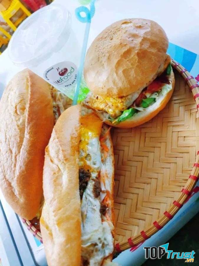 Bánh mỳ pate trứng, hamburger bò – Bánh mỳ WeFood