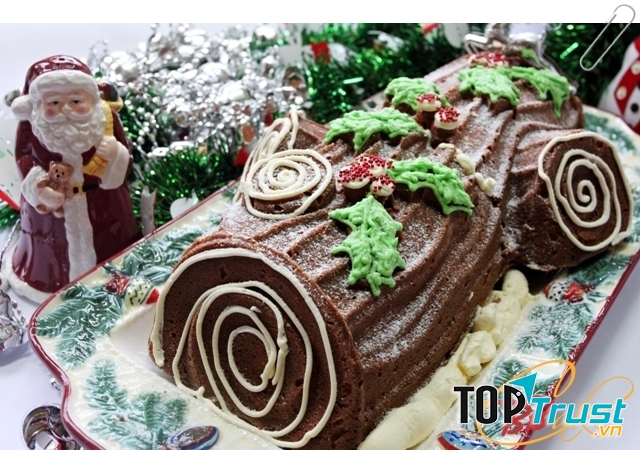 Bánh hình khúc củi