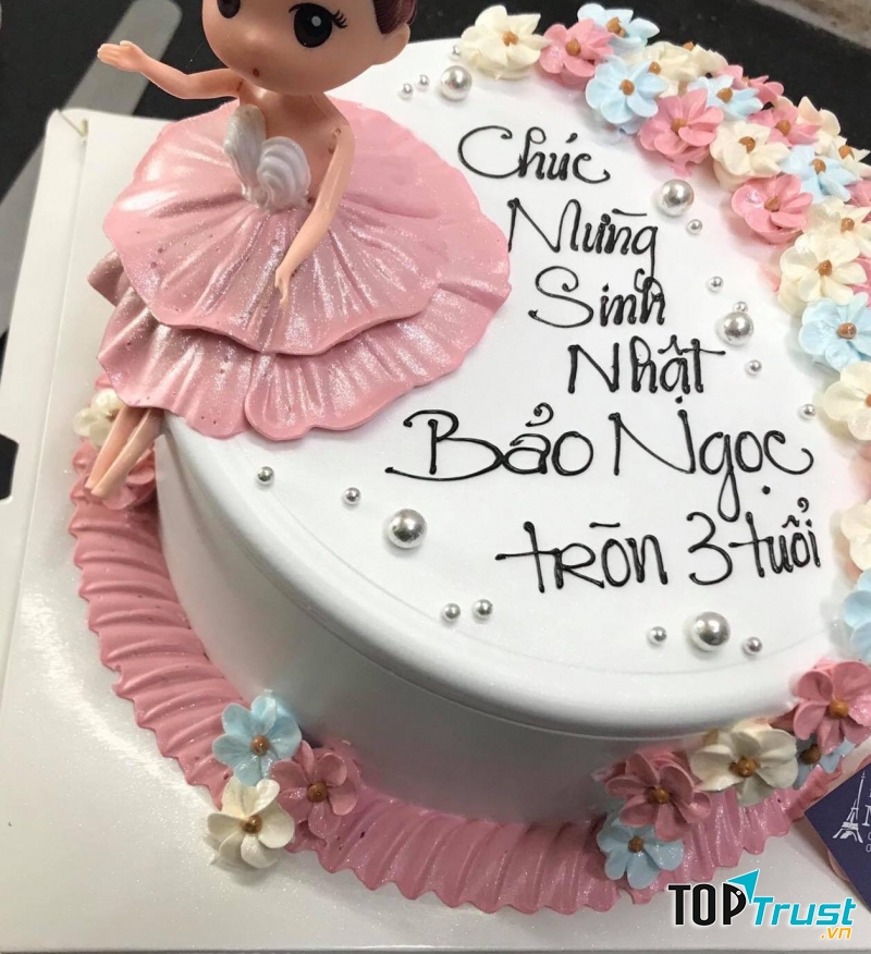 Một thương hiệu lâu đời mà không thể nhắc đến đó chính là Bánh Ngọt Pháp Monza