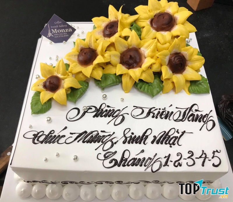 Không gian đậm chất Pháp ở đây cũng là điểm nổi bật ở đây