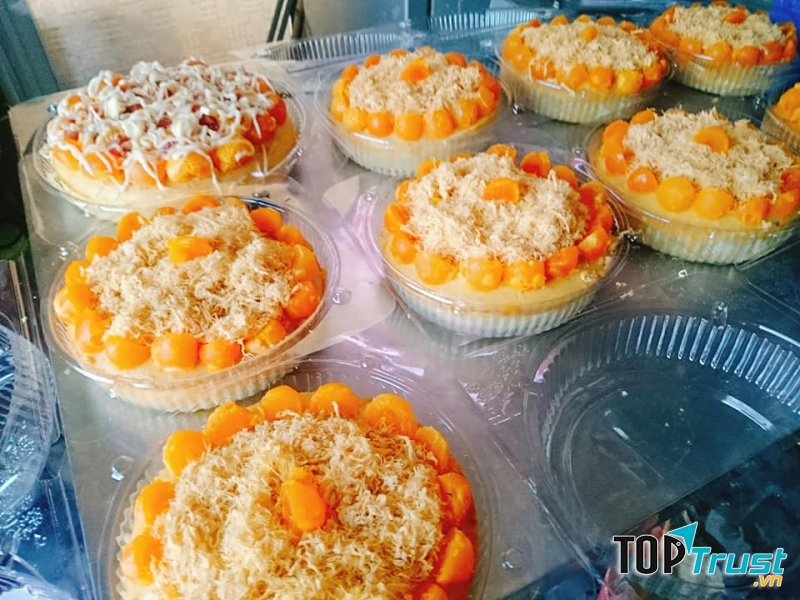 Bánh ở đây được sản xuất 100% từ nguyên liệu tự nhiên, đảm bảo về nguồn gốc lẫn chất lượng của nguồn nguyên liệu đầu vào.