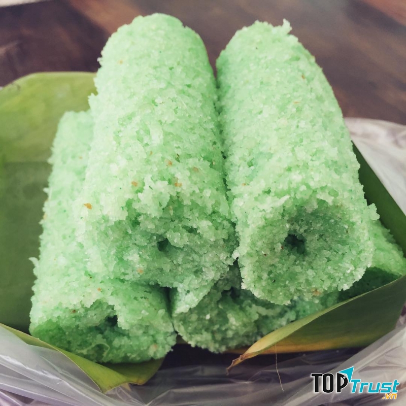Bánh ống lá dứa