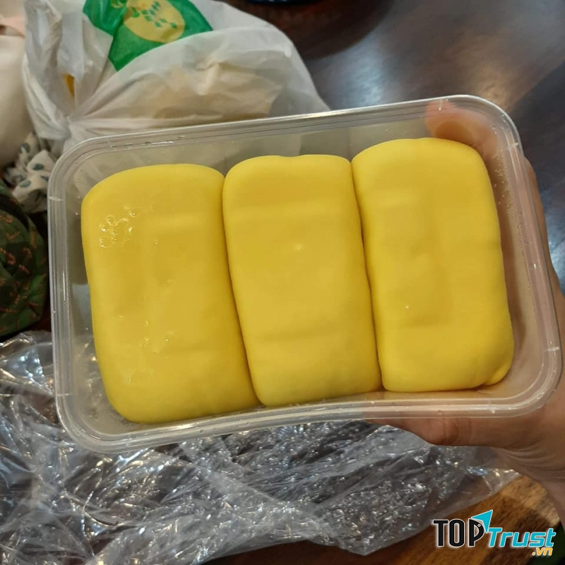 Bánh crepe sầu riêng