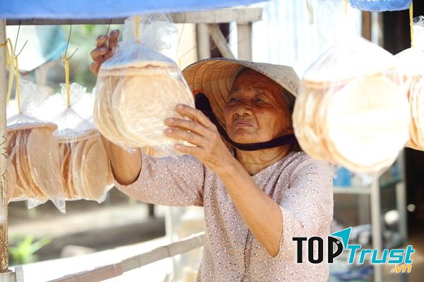 Bánh phồng Sơn Đốc