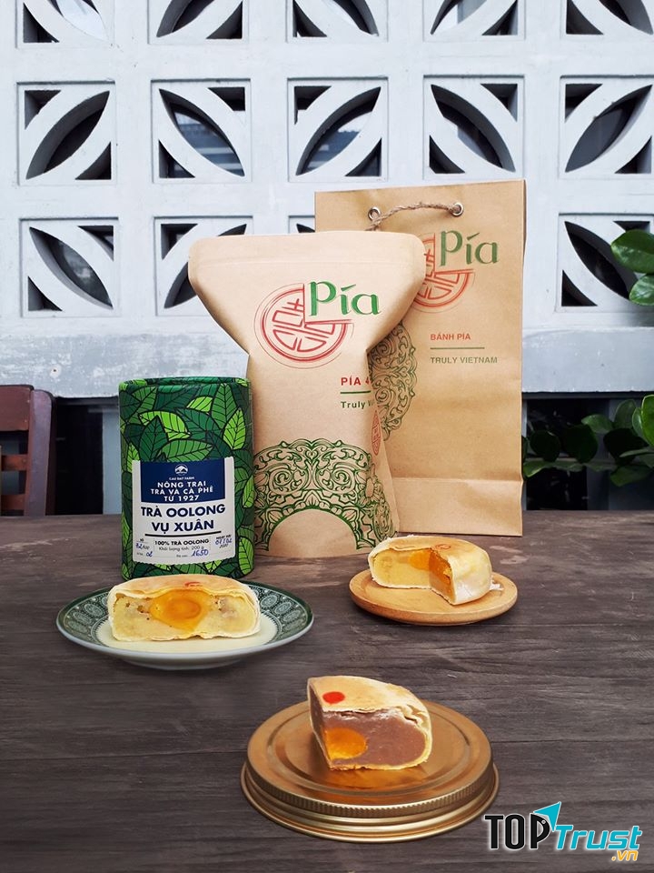 Bánh pía Truly Vietnam