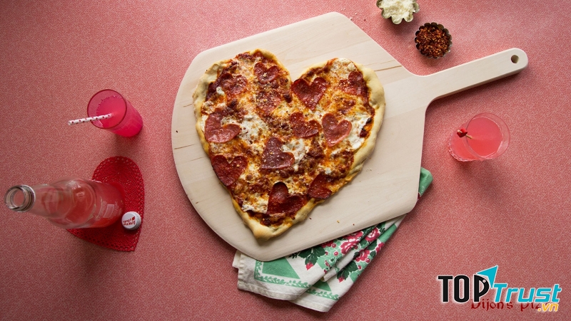 Bánh pizza pepperoni