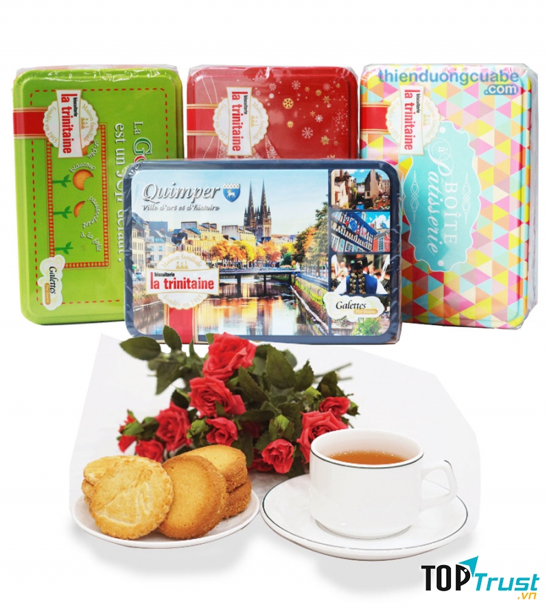 Vỏ hộp thiếc dày, đẹp, thiết kế ấn tượng mang đậm nét văn hóa Pháp.