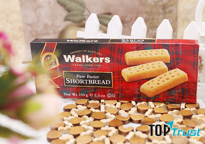 Bánh quy bơ Walkers cung cấp nhiều năng lượng, khoáng chất và các vitamin thiết yếu có ích cho cơ thể như canxi làm chắc xương, chất sắt giúp phát triển và cải thiện trí tuệ, chất xơ hỗ trợ hệ tiêu hóa...