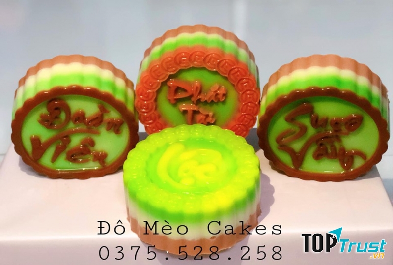 Bánh có màu sắc rất đẹp mắt, gần gũi với thiên nhiên.