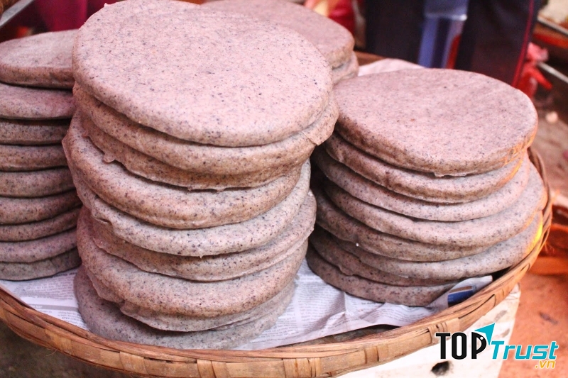 Bánh làm từ hạt tam giác mạch