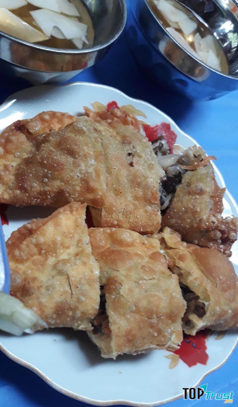 Ăn vặt quán Chị Huyền