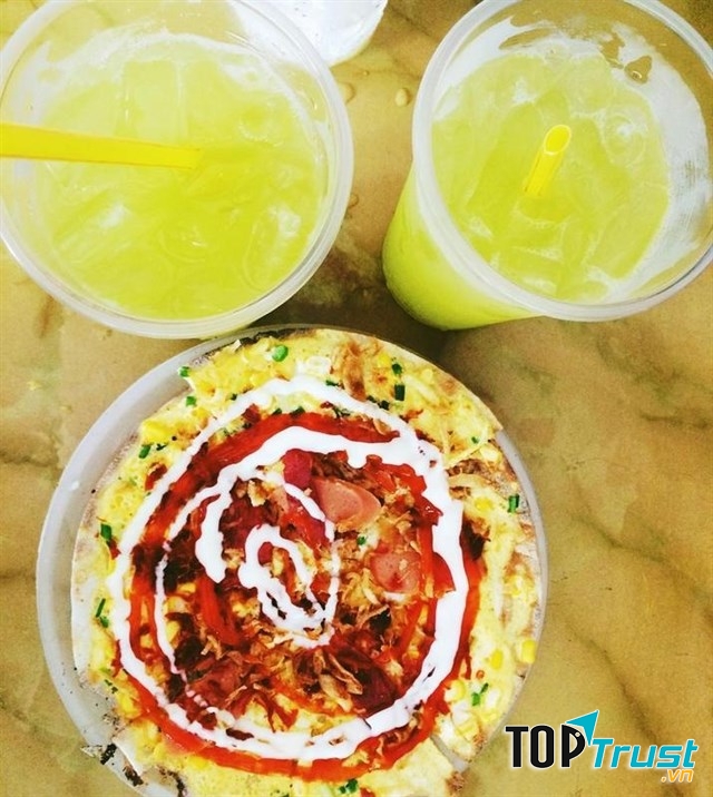 Bánh tráng cũng là một lựa chọn ăn vặt phù hợp cho những ngày cuối tháng.