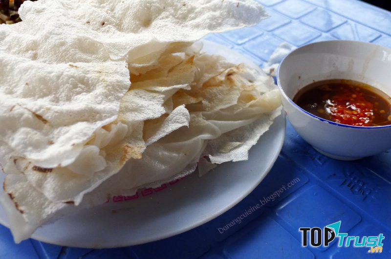 Đặc sản bánh tráng đập Bà Tứ - Đà Nẵng