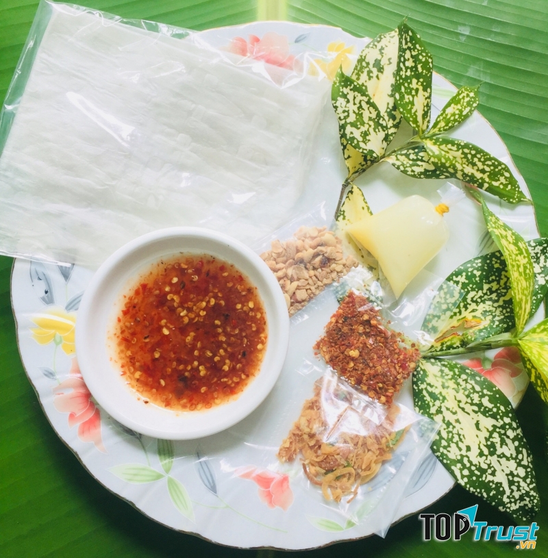 Bánh tráng me Tây Ninh