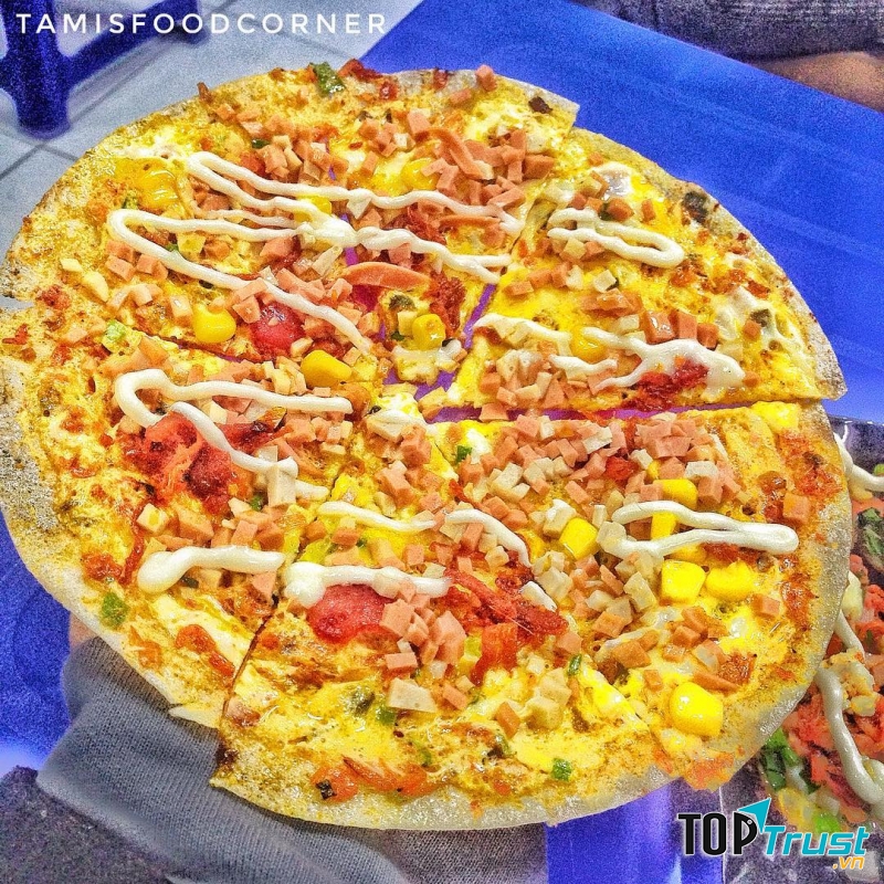   Nếu bạn chưa ăn thử bánh tráng nướng 111 Đội Cấn thì hãy đến ngay đi, mời bạn vào team những người nghiện hương vị bánh tráng nướng của nơi này nhé.