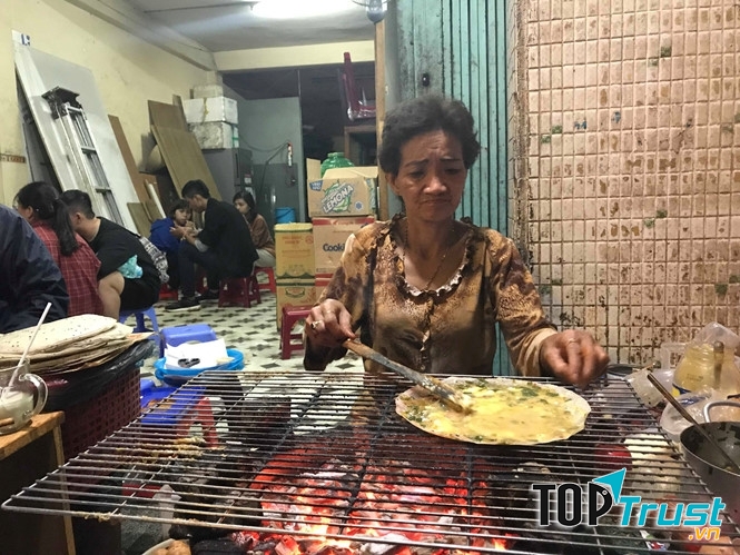 Bánh tráng nướng Bà Khùng