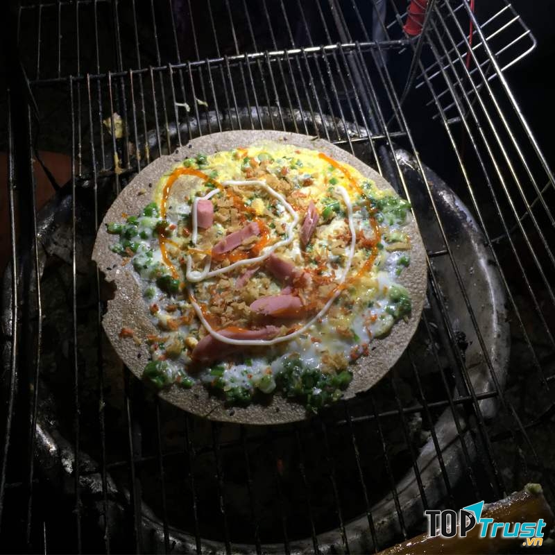 Bánh tráng nướng Đà Lạt – quán cô Phượng