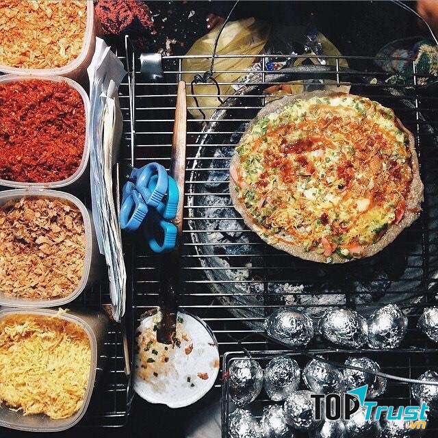 Bánh tráng nướng Nhà Chung