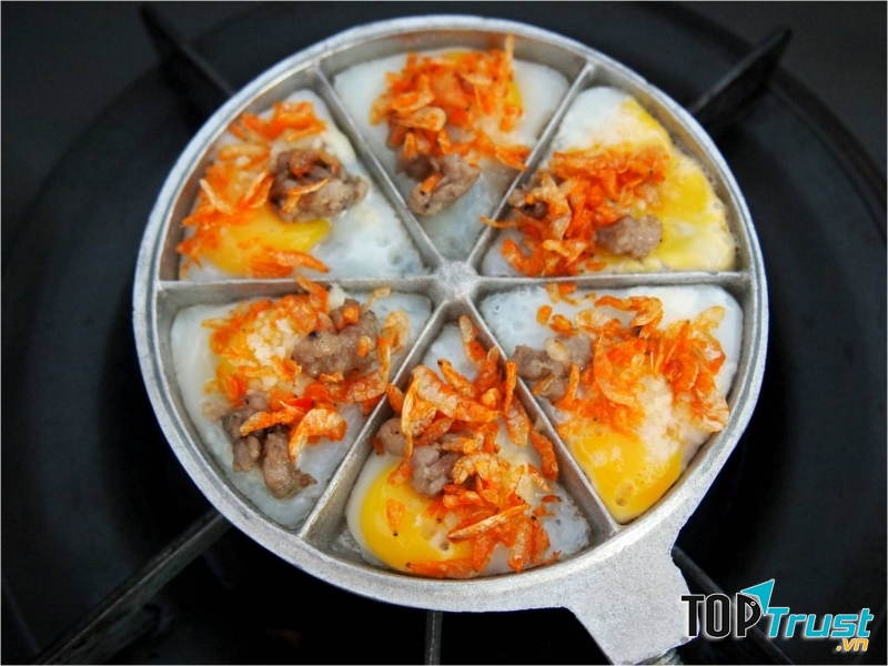 Bánh trứng cút nướng - món ngon đường phố