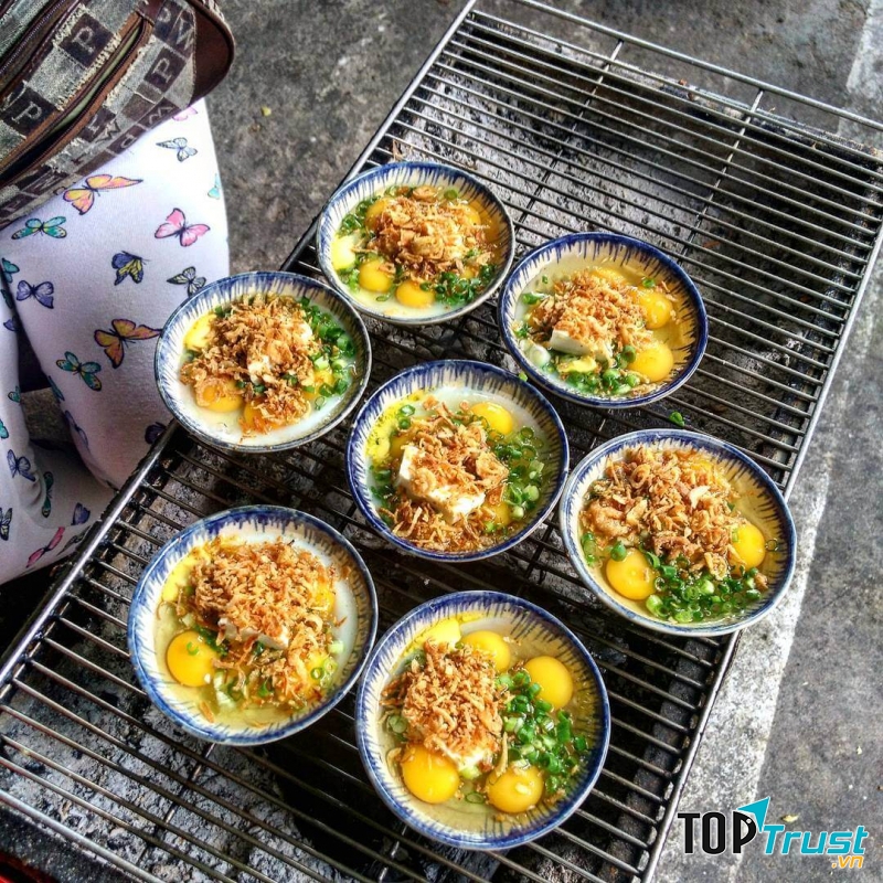 Bánh trứng cút nướng