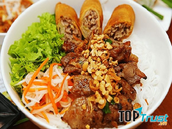 Bánh ướt, bún thịt nướng