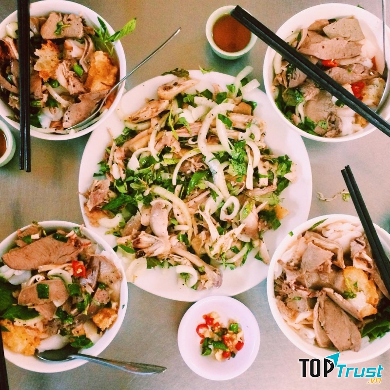 Bánh ướt lòng gà