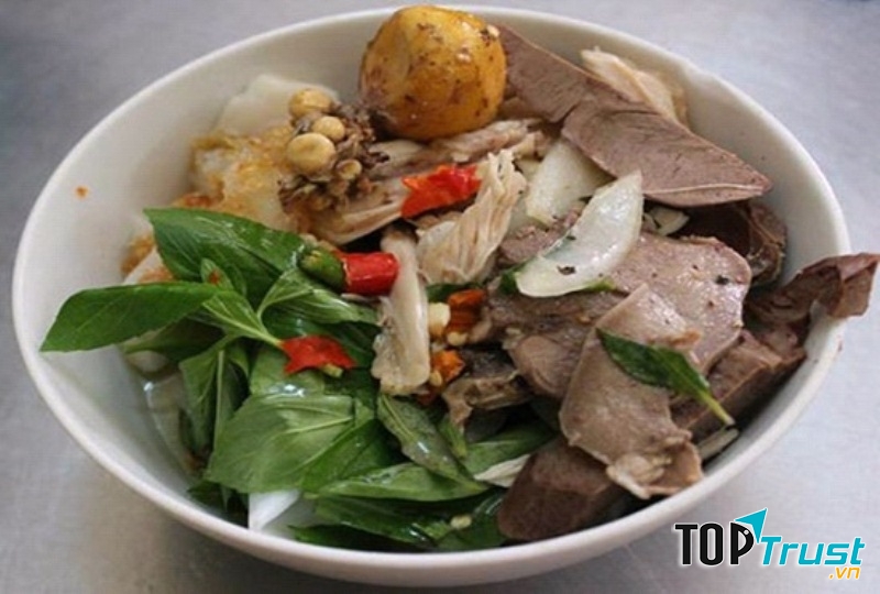 Bánh ướt lòng gà Long