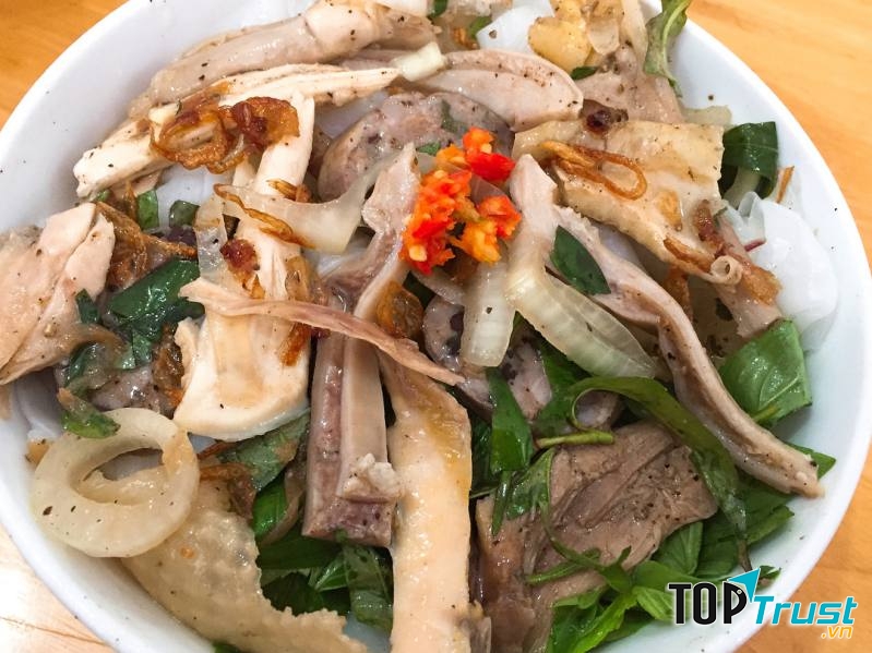Bánh ướt lòng gà Long Đà Lạt