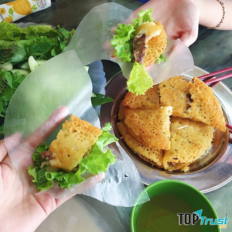 Bánh xèo Tạ Quang Bửu