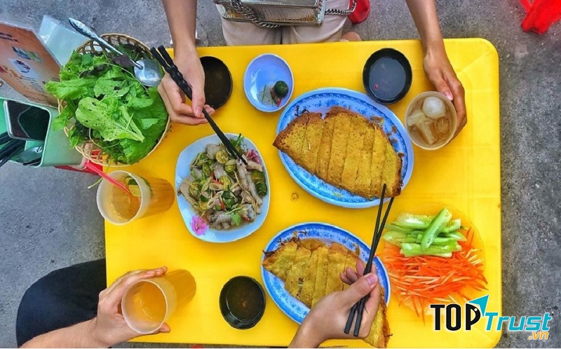 Ăn vặt Minh Anh (ảnh: Ăn ngon Bắc Giang)