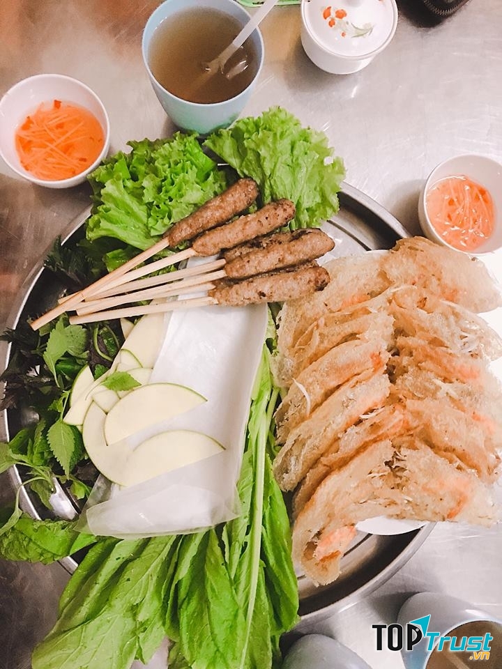 Bánh Xèo, Nem Lụi Sáu Phước