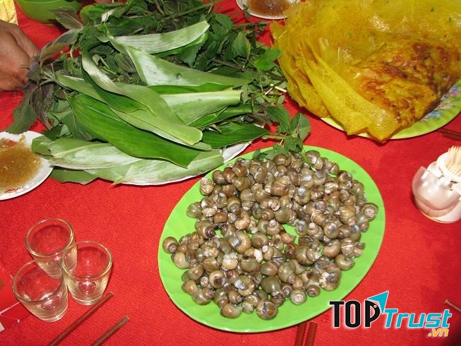 Bánh xèo ốc gạo