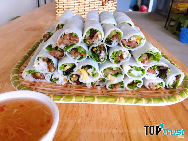 Bánh xèo, phở cuốn Bích Hợp