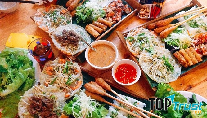 Đà Nẵng bánh xèo tôm nhảy cô Ba sẽ là địa điểm ăn bánh xèo tuyệt vời dành cho du khách