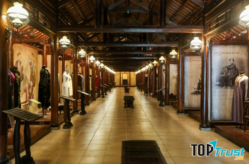 Bảo Tàng Áo Dài