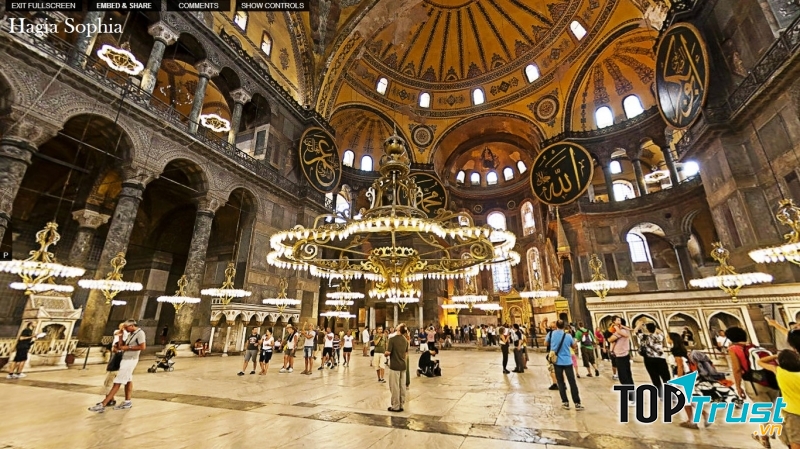 Bên trong bảo tàng Aya Sofya, Thổ Nhĩ Kỳ