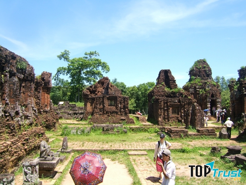 Cần có biện pháp bảo tồn các khu di tích lịch sử