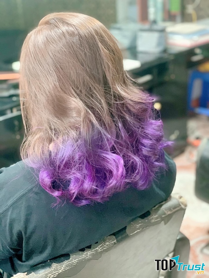 Bảo Trang Hair Salon đã luôn đem lại niềm tin cho khách hàng, bởi tính nghệ thuật và chuyên nghiệp trong lĩnh vực tạo mẫu tóc