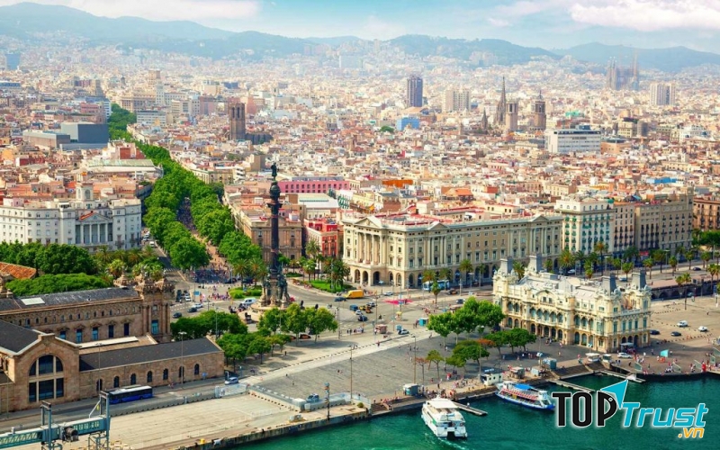 Barcelona hứa hẹn sẽ mang lại cho các cặp đôi một kỳ nghỉ trăng mật đúng nghĩa nhất.