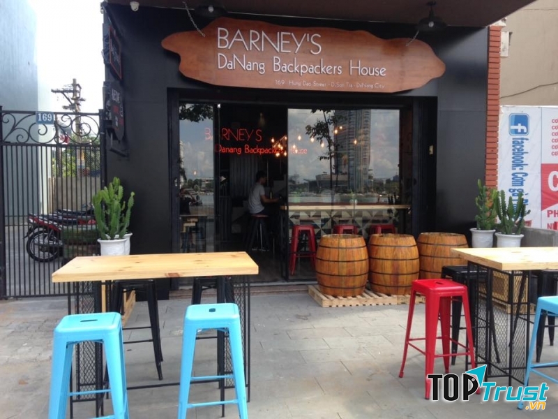 Hostel kết hợp quán cafe độc đáo