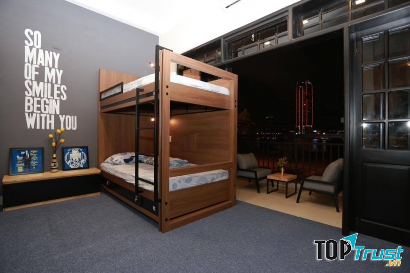 Barney’s Danang Backpackers Hostel (Nguồn Internet)