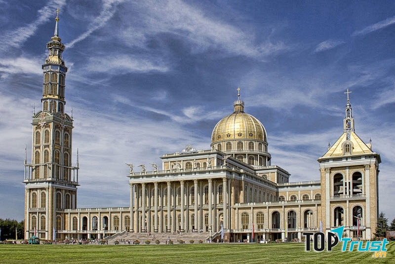 Basilica Of Our Lady Of Lichen, Konin, Ba Lan