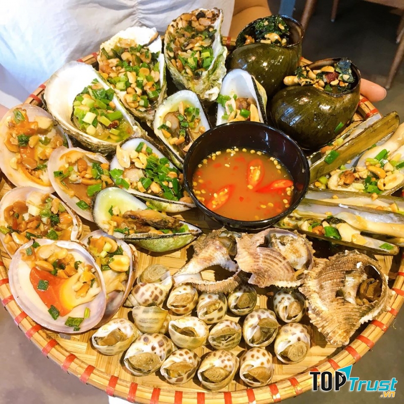 Bay Seafood Buffet - Trung Hòa Nhân Chính