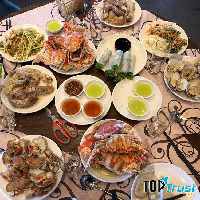 Bay Seafood Buffet - Trung Hòa Nhân Chính